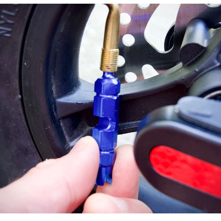 Dr Sludge Sealant & Valve Core Tool - Image 3