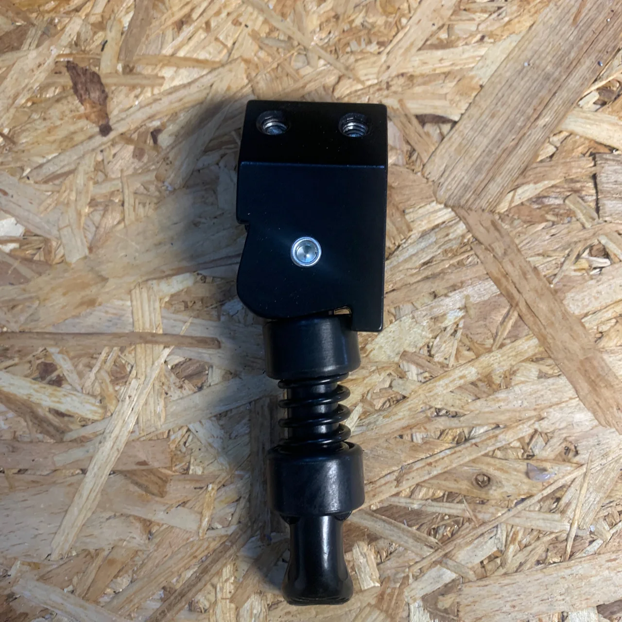 Electric scooter kickstand with suspension - Image 2