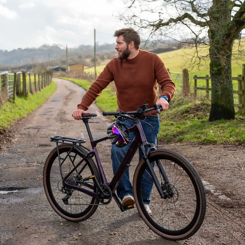 Estarli H700 ultralight carbon fibre e-bike - Image 5
